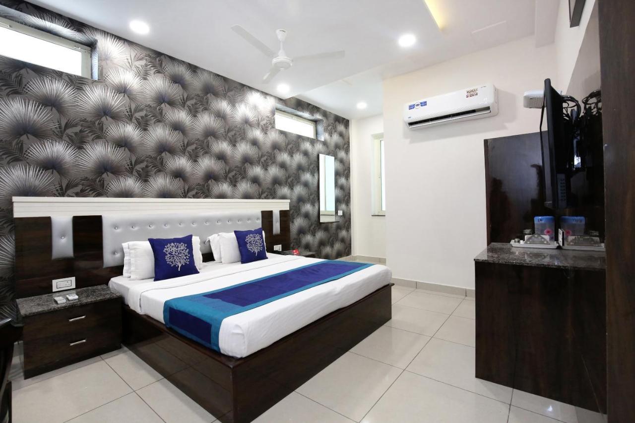 Oyo Hotel Obr Inn Лудхіяна Екстер'єр фото